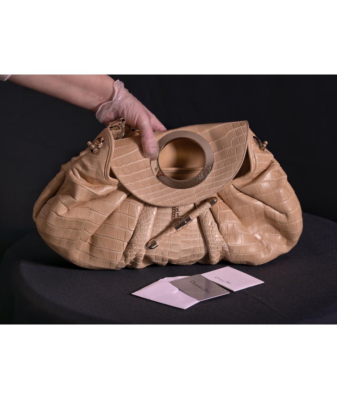 CHRISTIAN DIOR Бежевая сумка с короткими ручками из экзотической кожи, фото 6