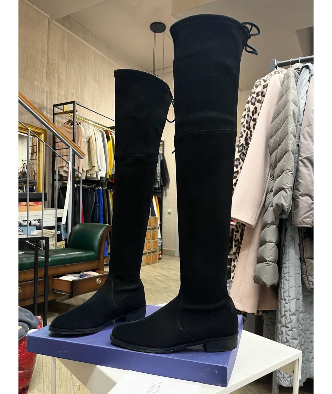 STUART WEITZMAN Черные замшевые ботфорты, фото 9