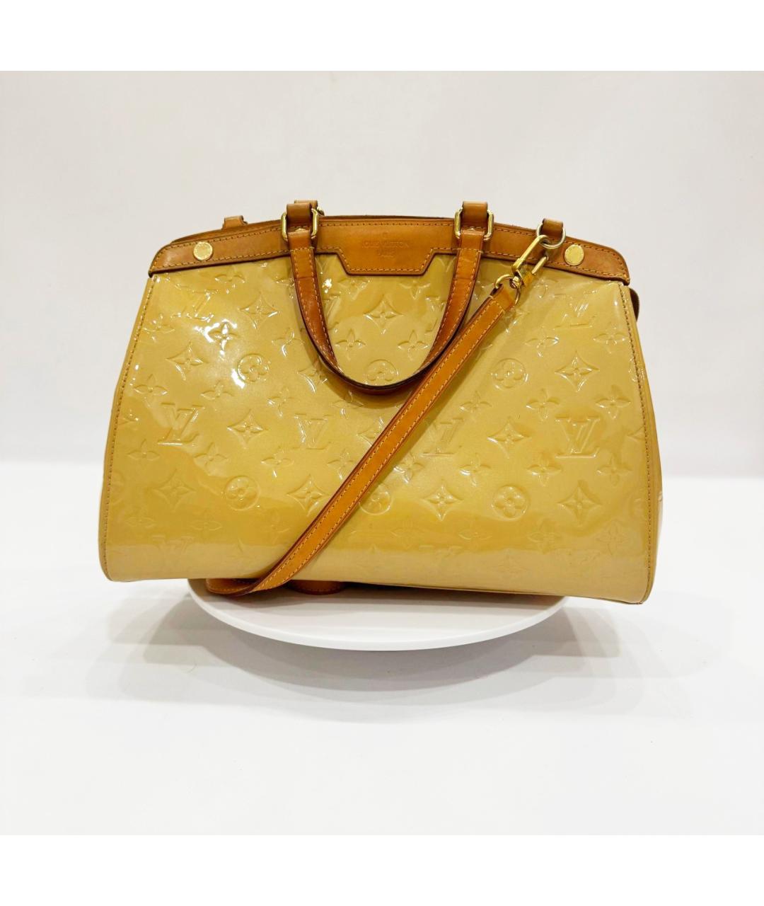 LOUIS VUITTON Желтая сумка через плечо из лакированной кожи, фото 2