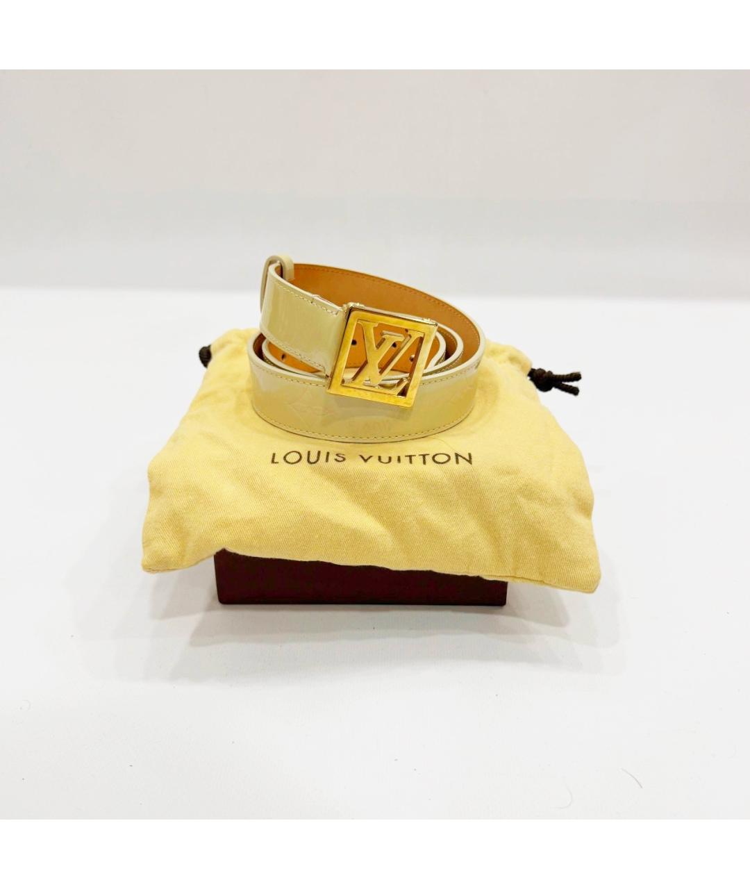 LOUIS VUITTON Бежевый ремень из лакированной кожи, фото 2