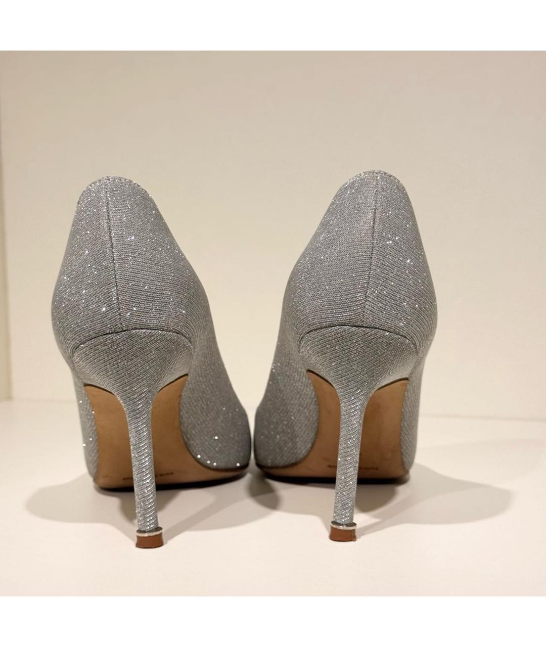 MANOLO BLAHNIK Серебряные текстильные туфли, фото 4