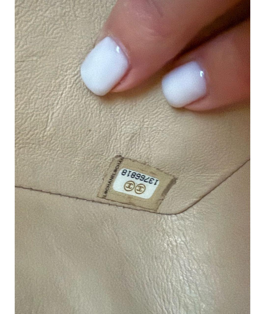 CHANEL Бежевая кожаная сумка через плечо, фото 8