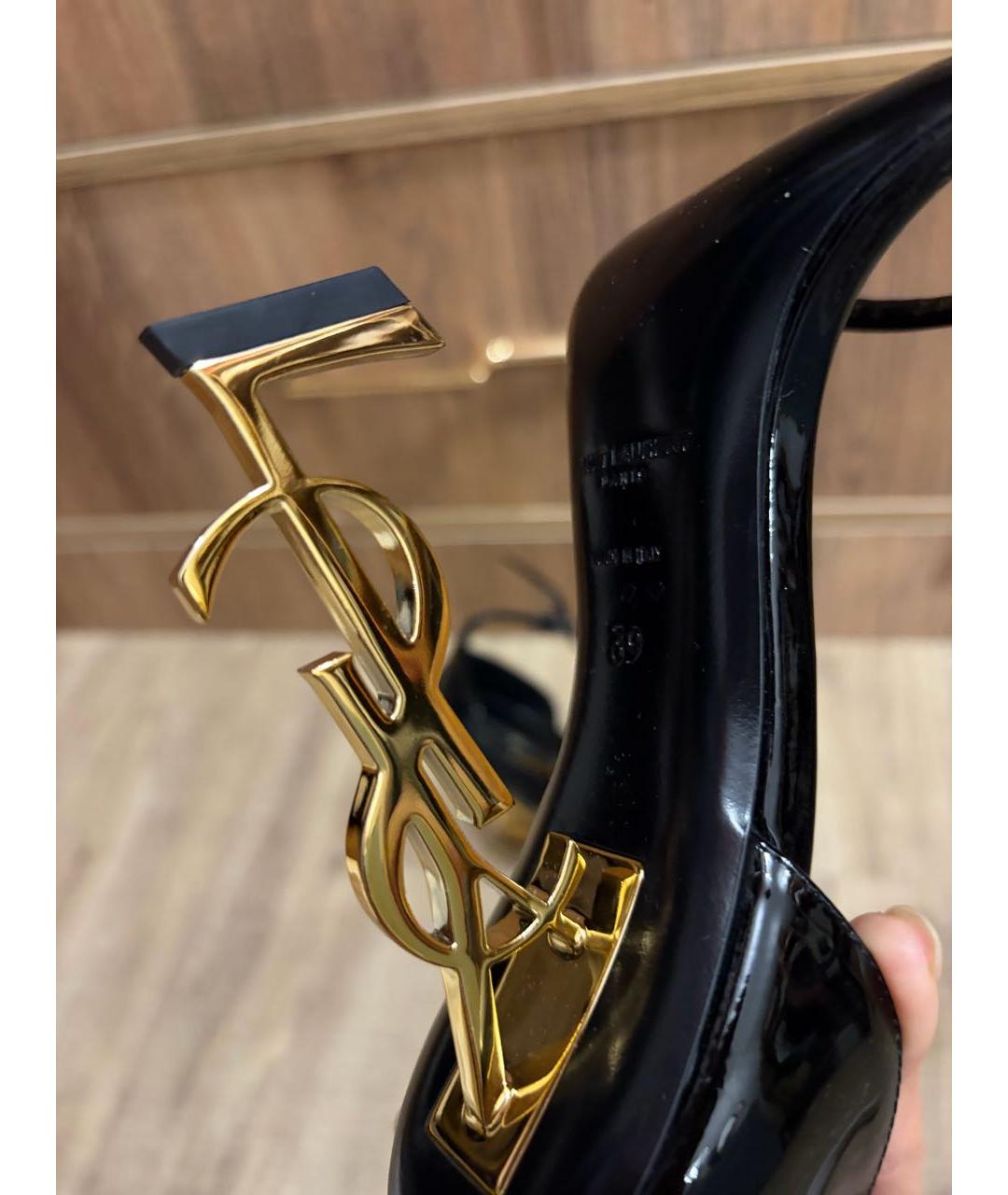 SAINT LAURENT Черные босоножки из лакированной кожи, фото 5