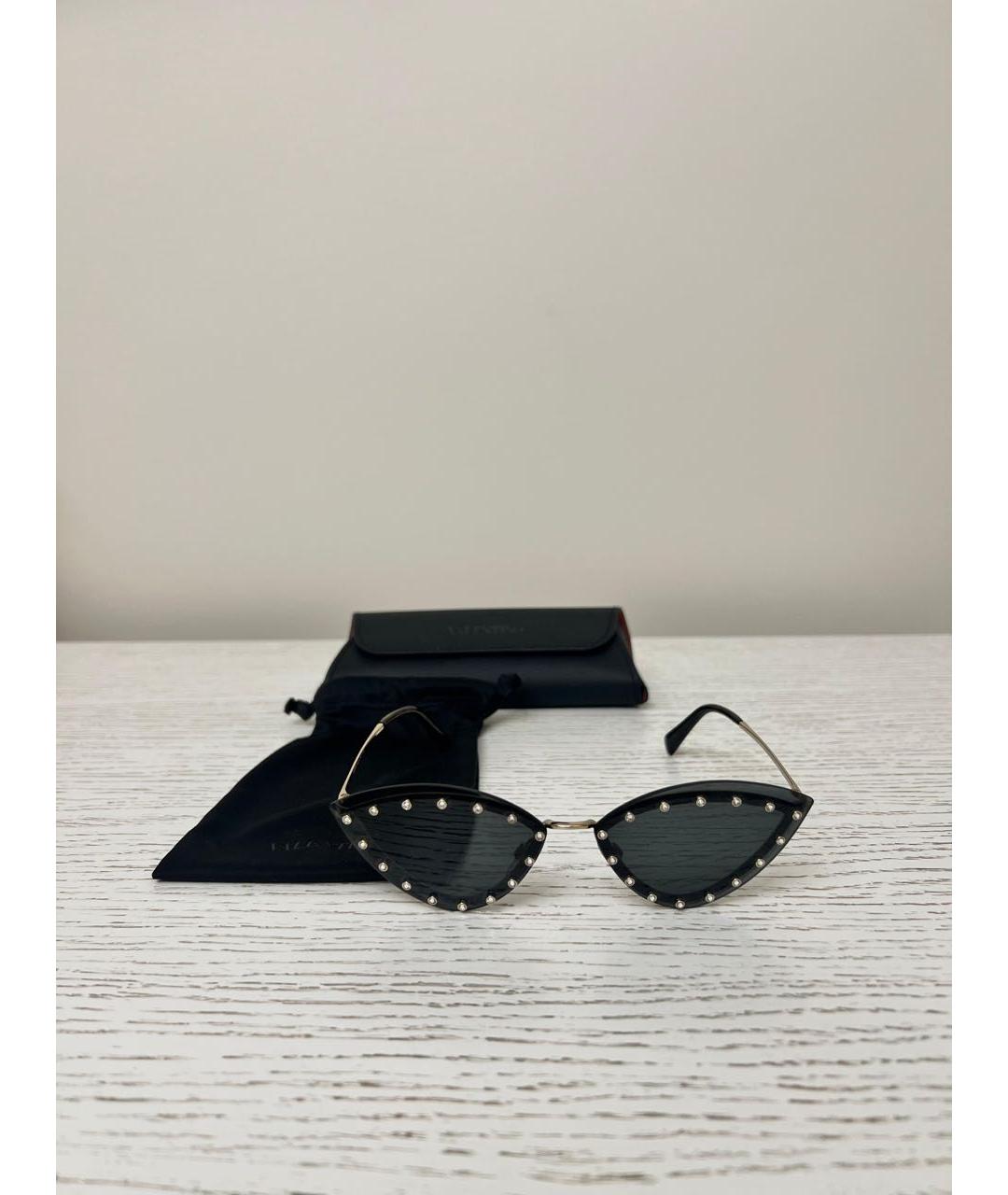 VALENTINO Черные металлические солнцезащитные очки, фото 5