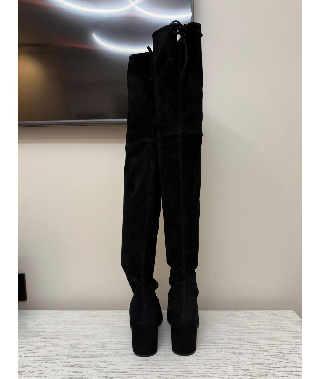 STUART WEITZMAN Черные замшевые ботфорты, фото 4
