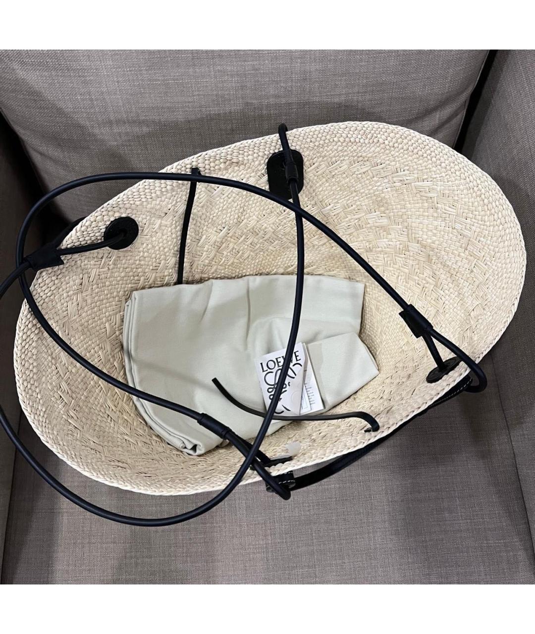 LOEWE Бежевая сумка тоут, фото 4