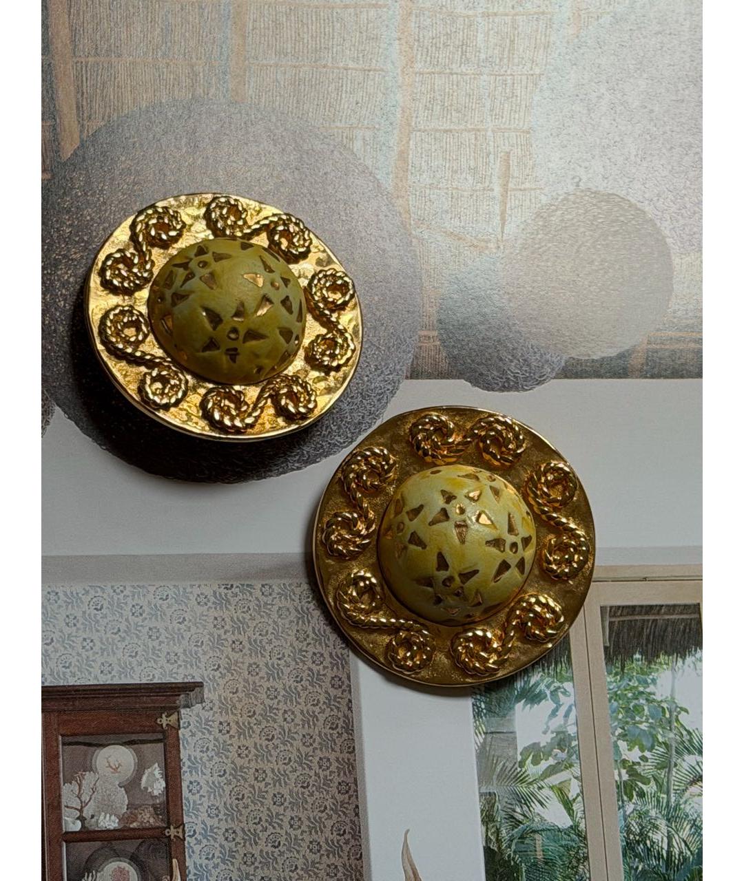 CELINE Золотые металлические клипсы, фото 4