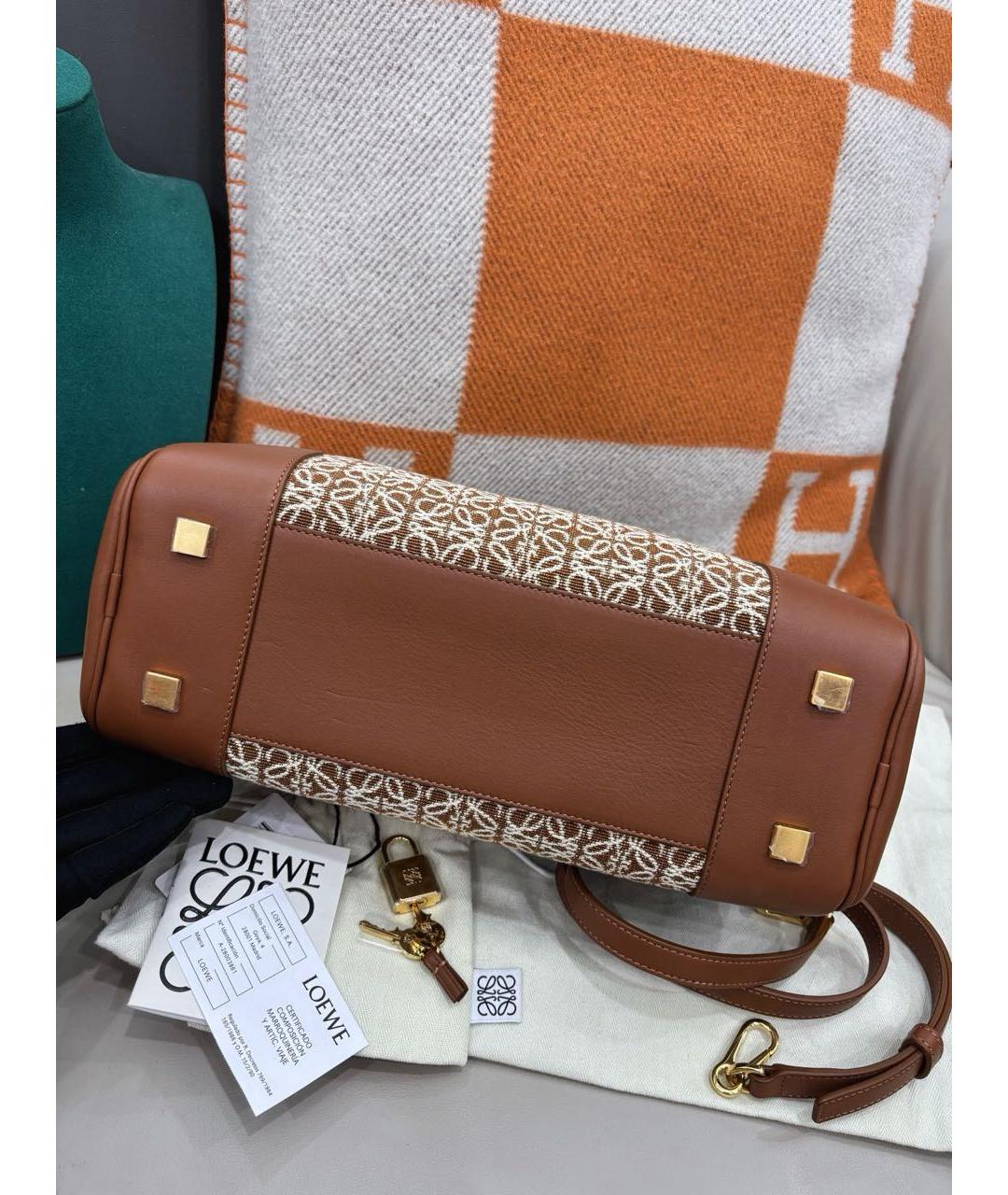 LOEWE Коричневая кожаная сумка через плечо, фото 4