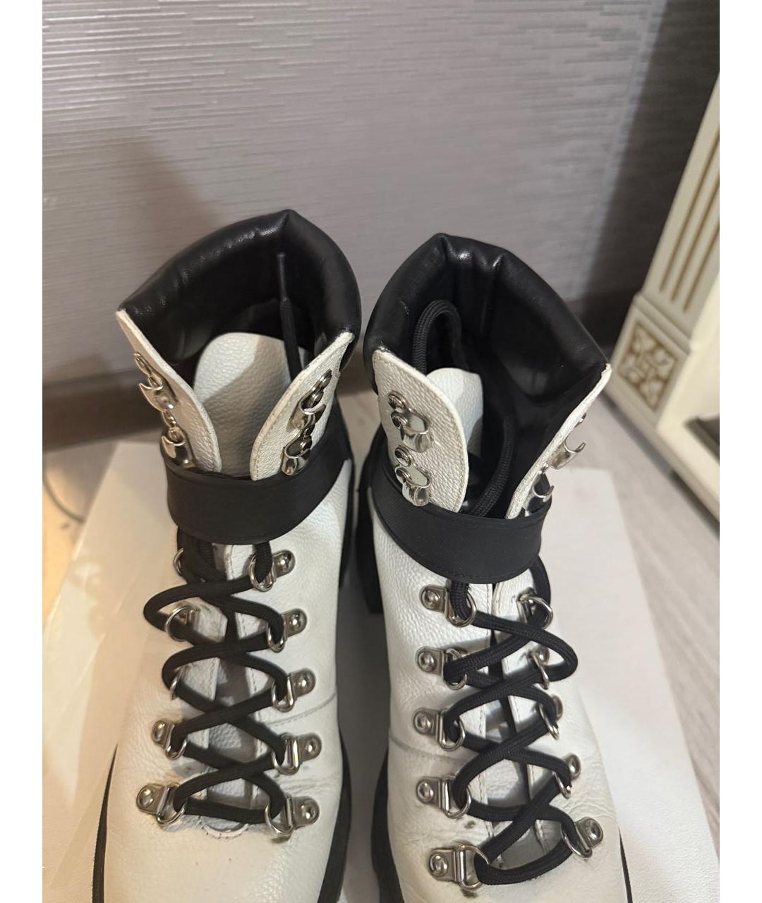 MONCLER Белые кожаные ботильоны, фото 3