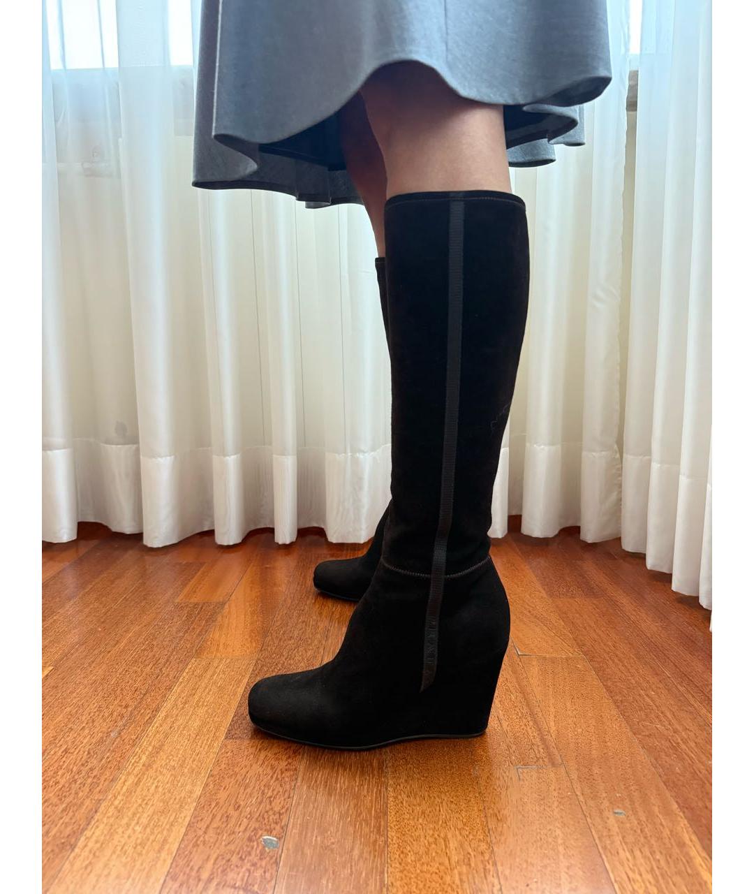 PRADA Коричневые замшевые сапоги, фото 7