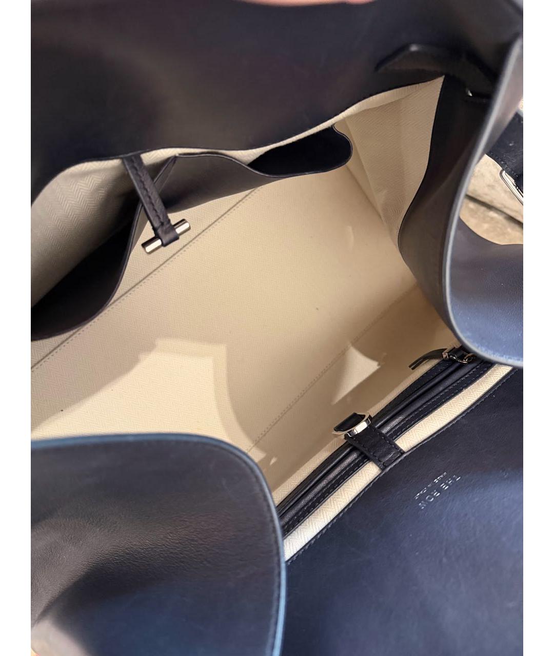 THE ROW Темно-синяя кожаная сумка с короткими ручками, фото 4