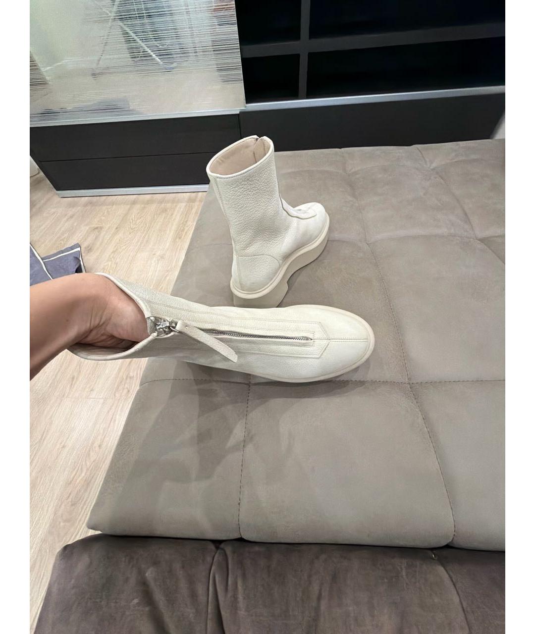 THE ROW Бежевые нубуковые полусапоги, фото 5