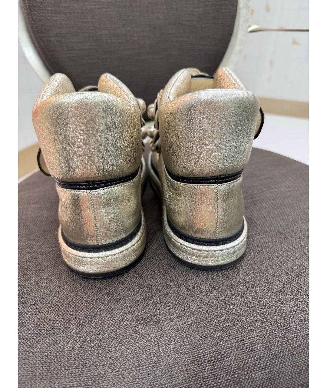 CHANEL Золотые кожаные ботинки, фото 4