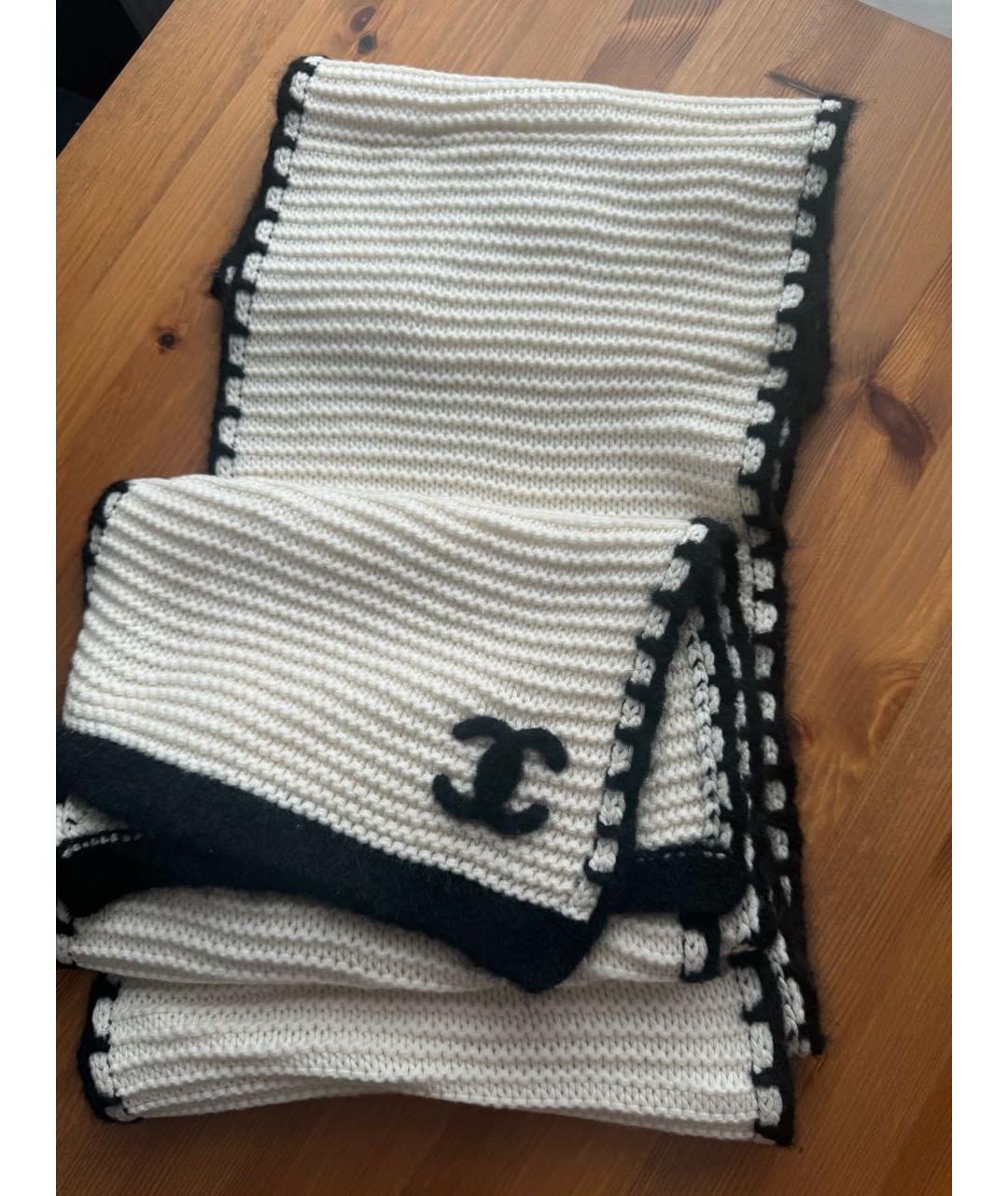 CHANEL Белый шерстяной шарф, фото 6