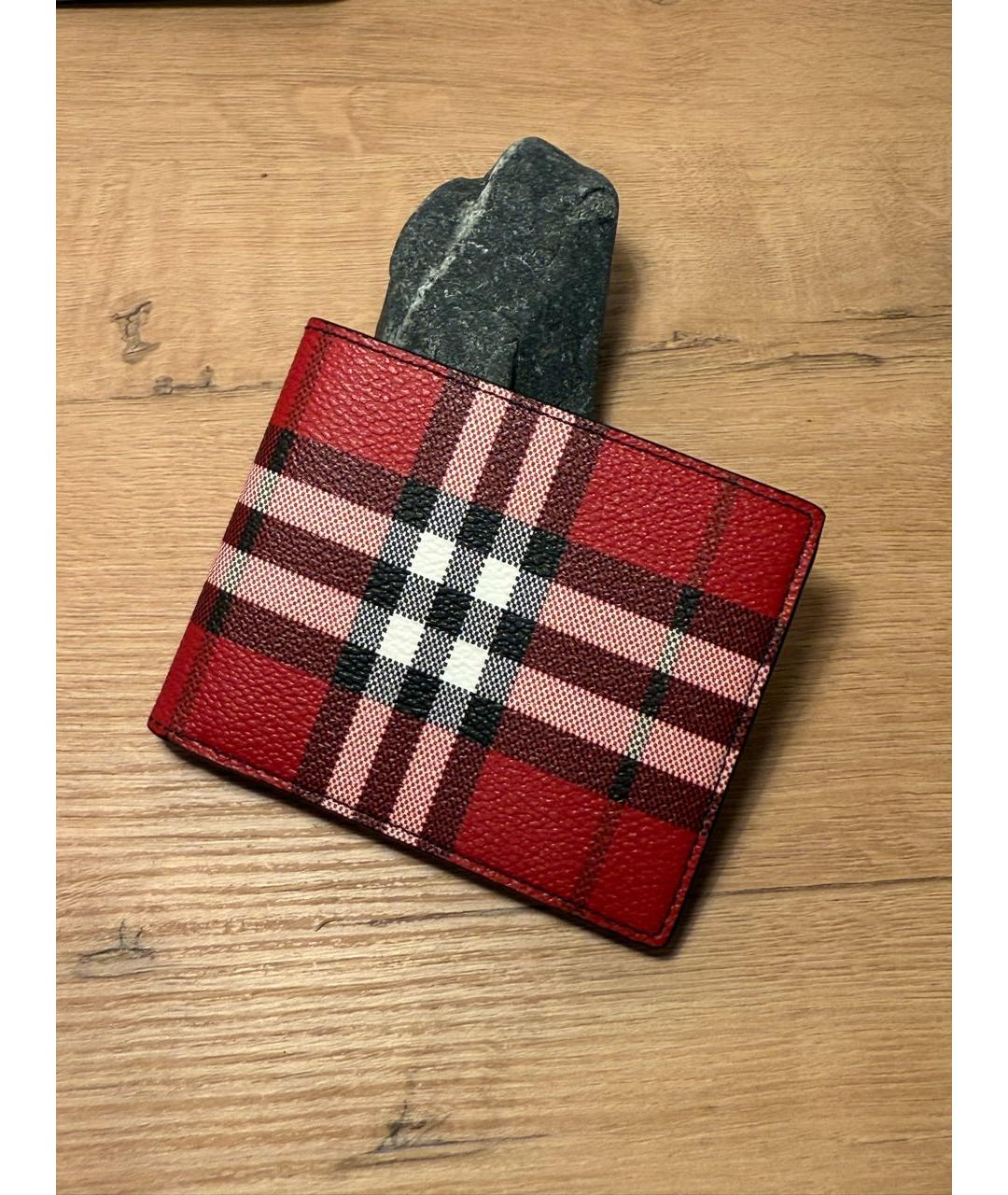 BURBERRY Красный кожаный кошелек, фото 5