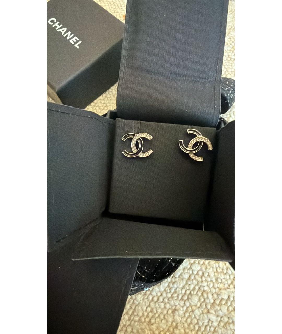 CHANEL Белые металлические серьги, фото 4