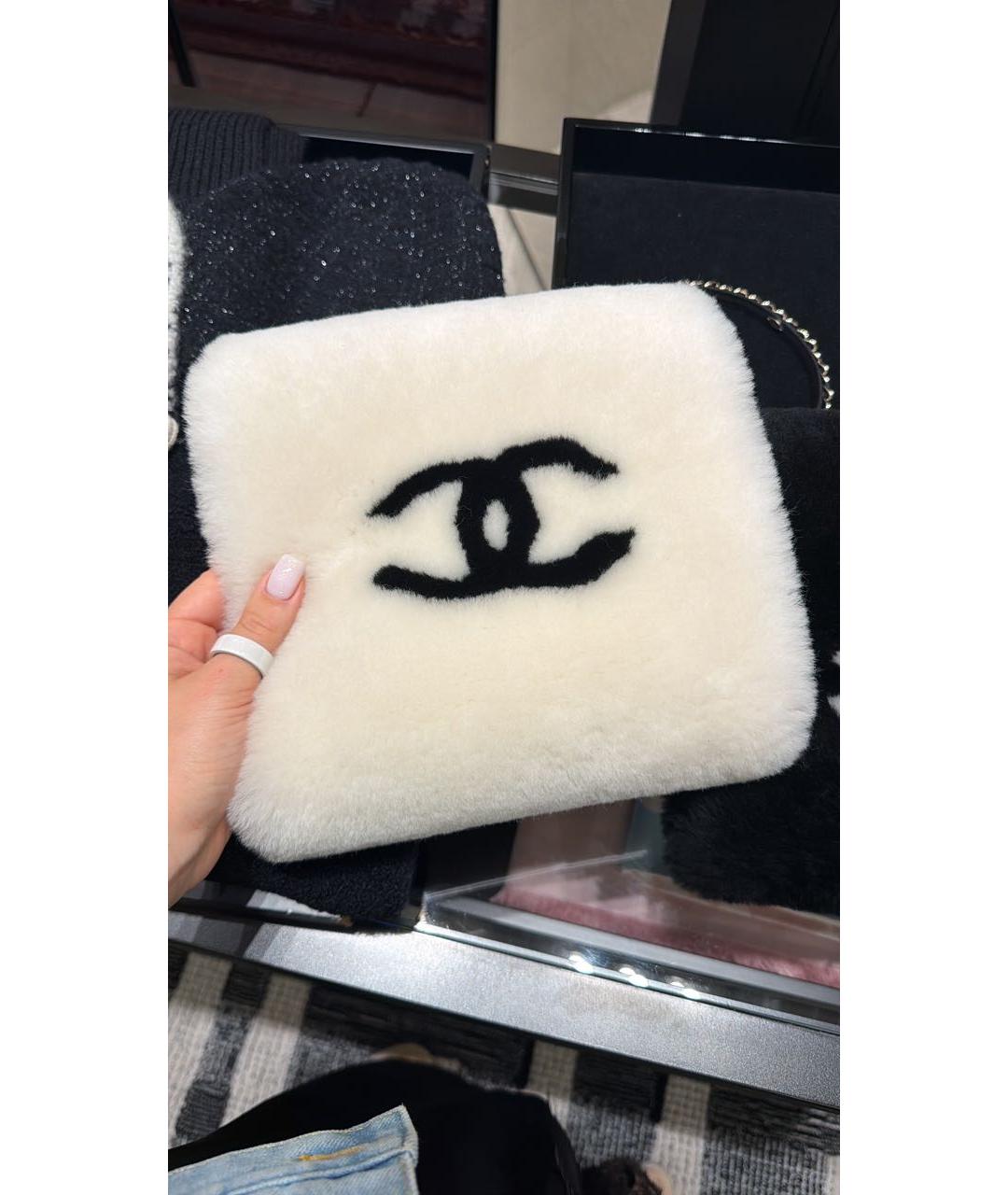 CHANEL Белые варежки, фото 2