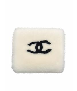 CHANEL Варежки