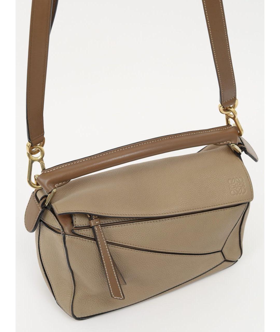 LOEWE Бежевая кожаная сумка с короткими ручками, фото 5