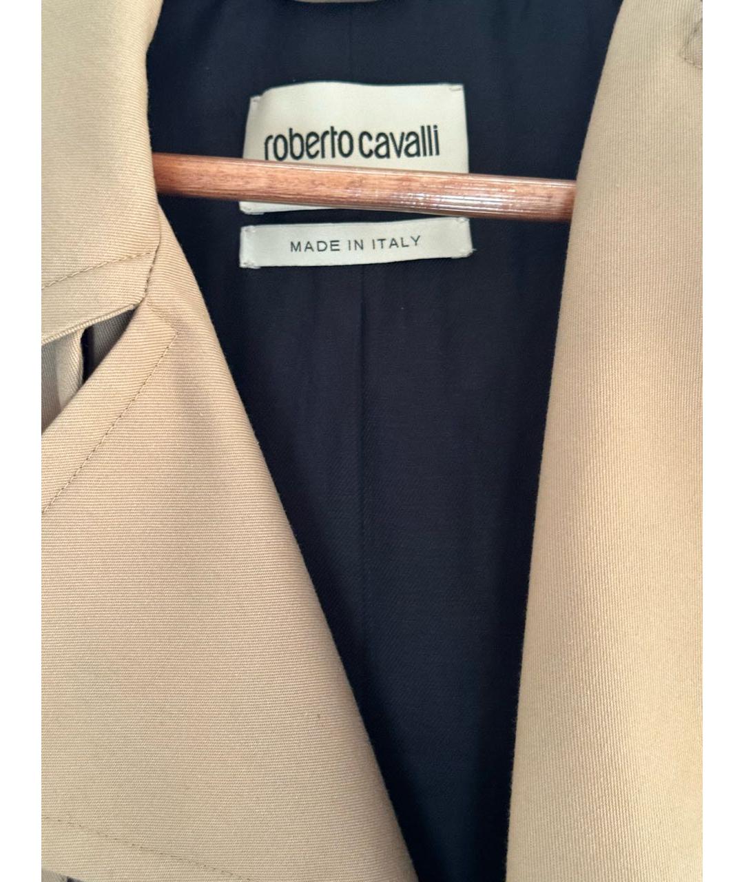 ROBERTO CAVALLI Бежевый полиэстеровый тренч/плащ, фото 3