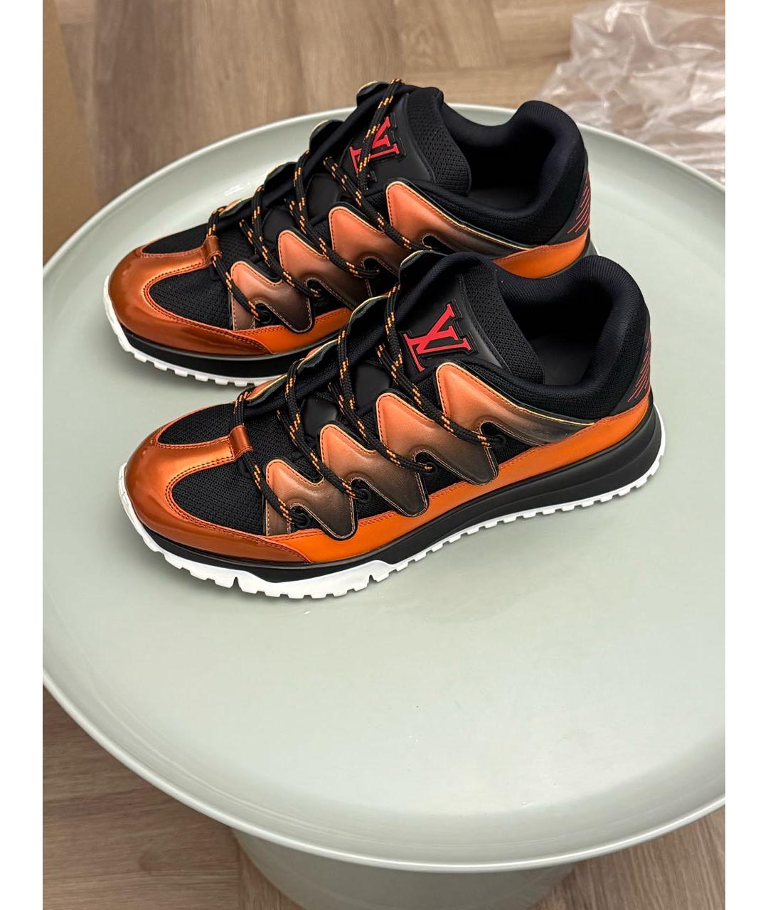 LOUIS VUITTON Оранжевое кожаные низкие кроссовки / кеды, фото 2