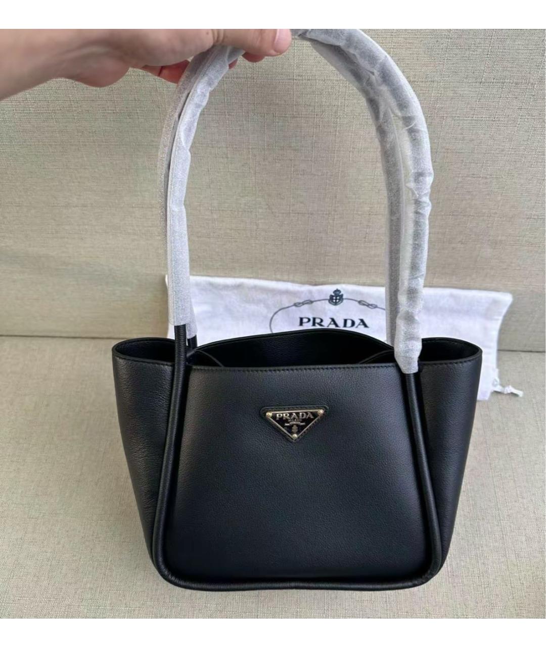 PRADA Черная кожаная сумка с короткими ручками, фото 6