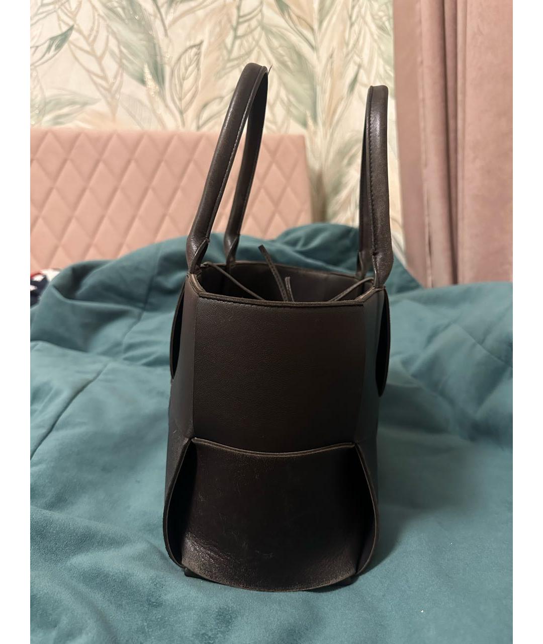 BOTTEGA VENETA Коричневая замшевая сумка с короткими ручками, фото 2