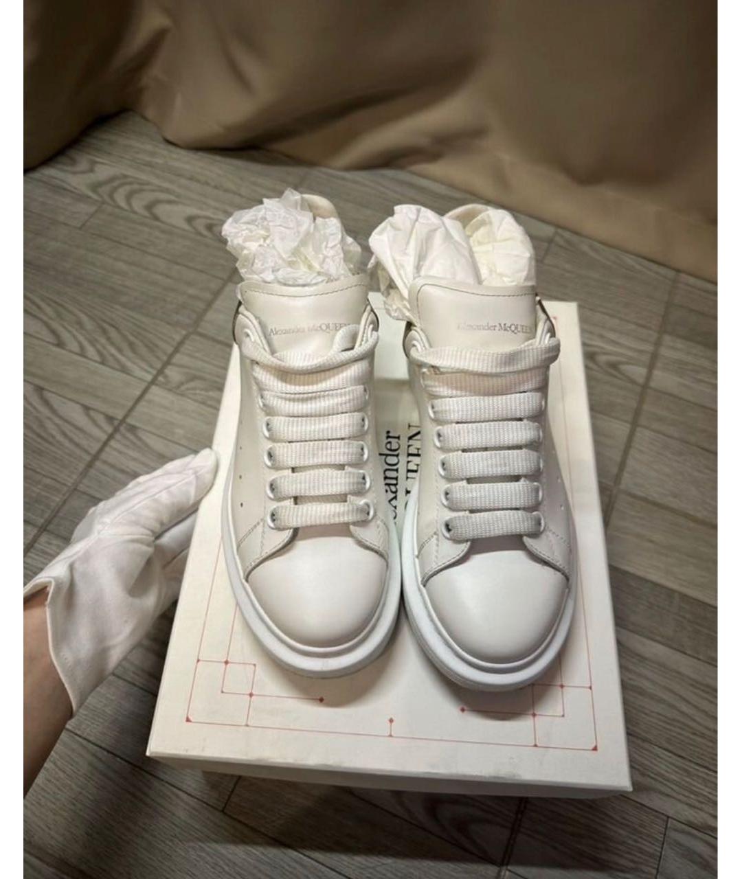 ALEXANDER MCQUEEN Белые кожаные кеды, фото 2