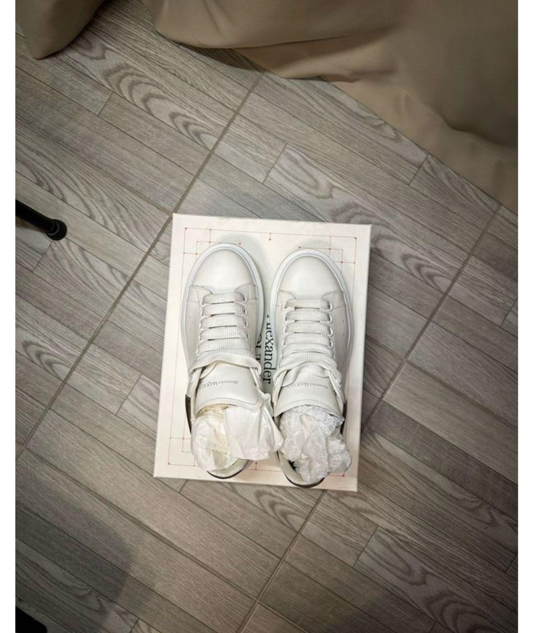 ALEXANDER MCQUEEN Белые кожаные кеды, фото 3