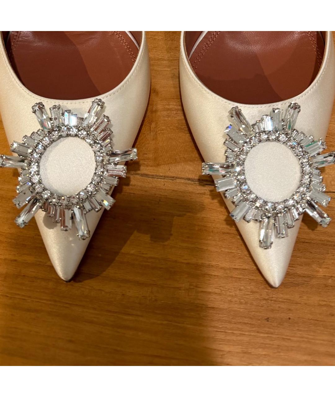 Amina Muaddi Белые текстильные лодочки на низком каблуке, фото 6