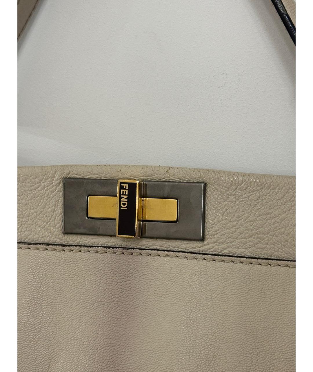 FENDI Бежевая кожаная сумка с короткими ручками, фото 3