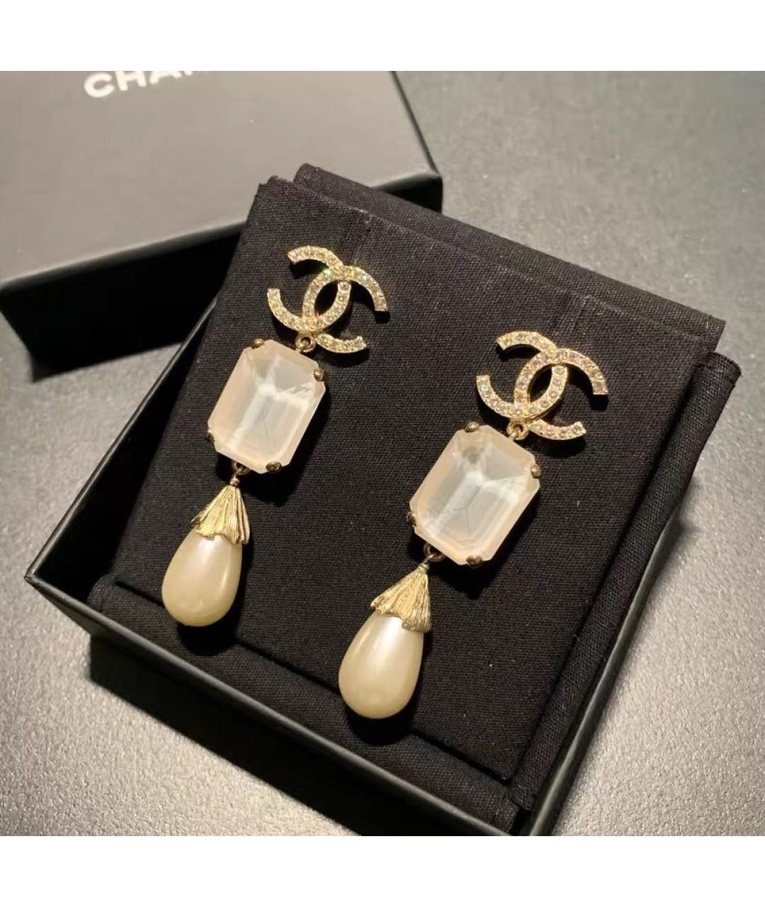 CHANEL Бежевые серьги, фото 8