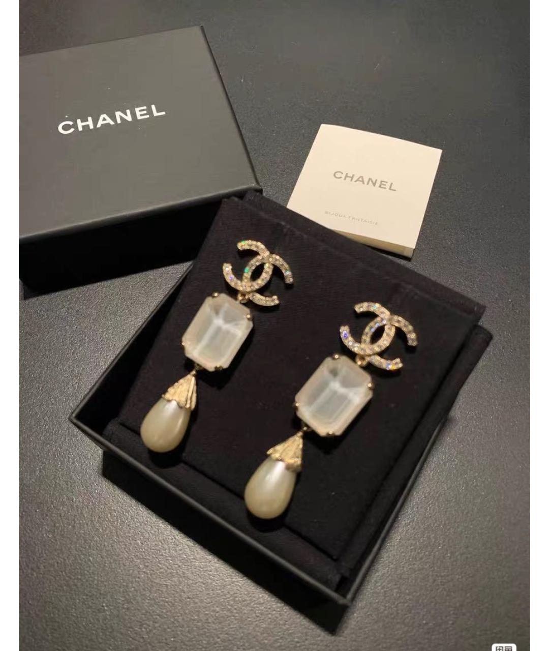 CHANEL Бежевые серьги, фото 2