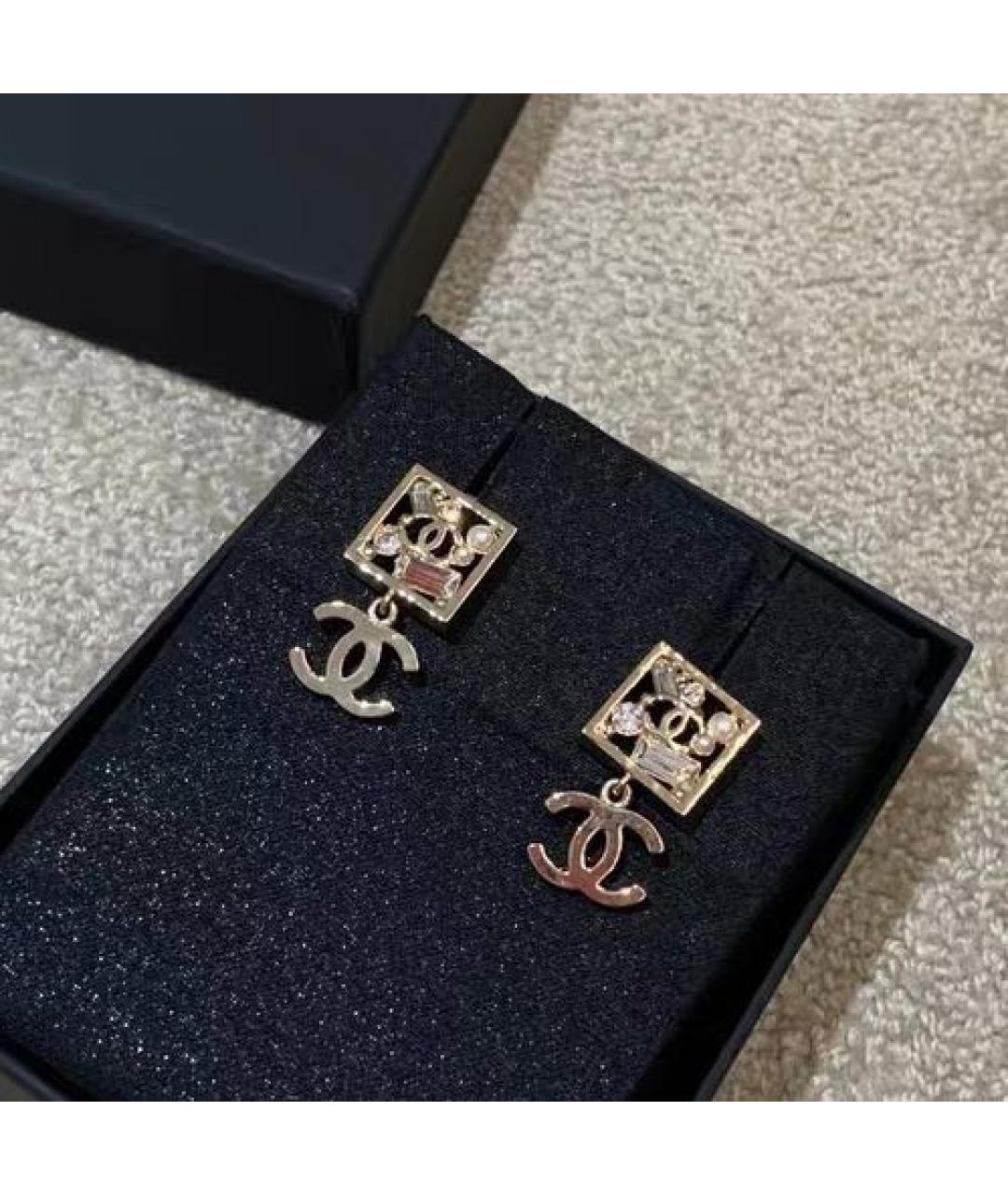 CHANEL Золотые металлические серьги, фото 8