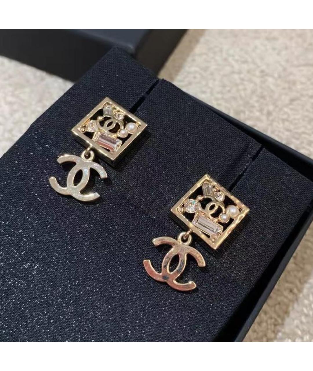 CHANEL Золотые металлические серьги, фото 3