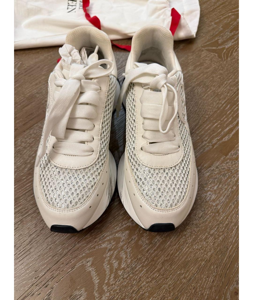 ALEXANDER MCQUEEN Белые текстильные кроссовки, фото 2