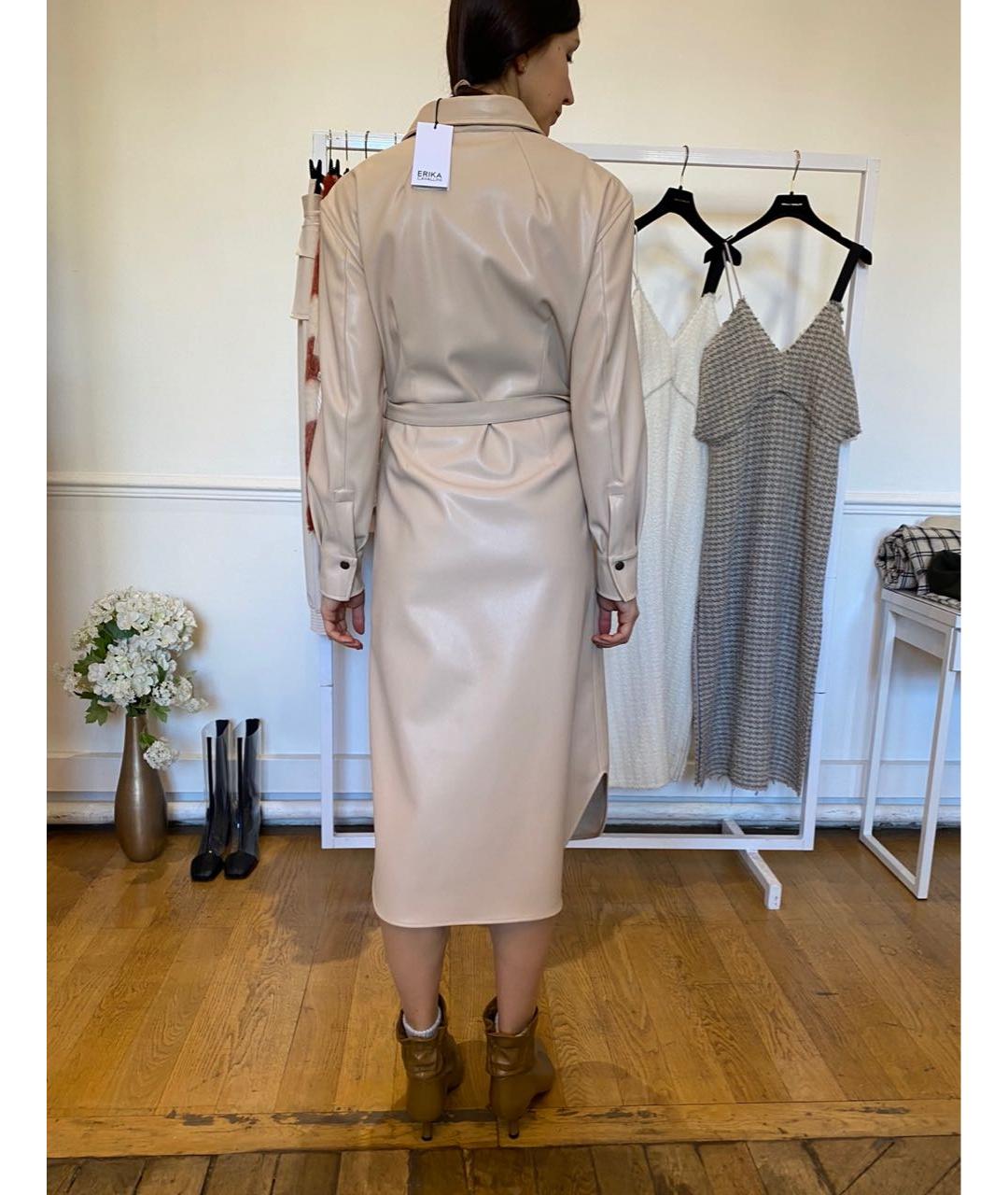 ERIKA CAVALLINI Бежевое полиуретановое повседневное платье, фото 3