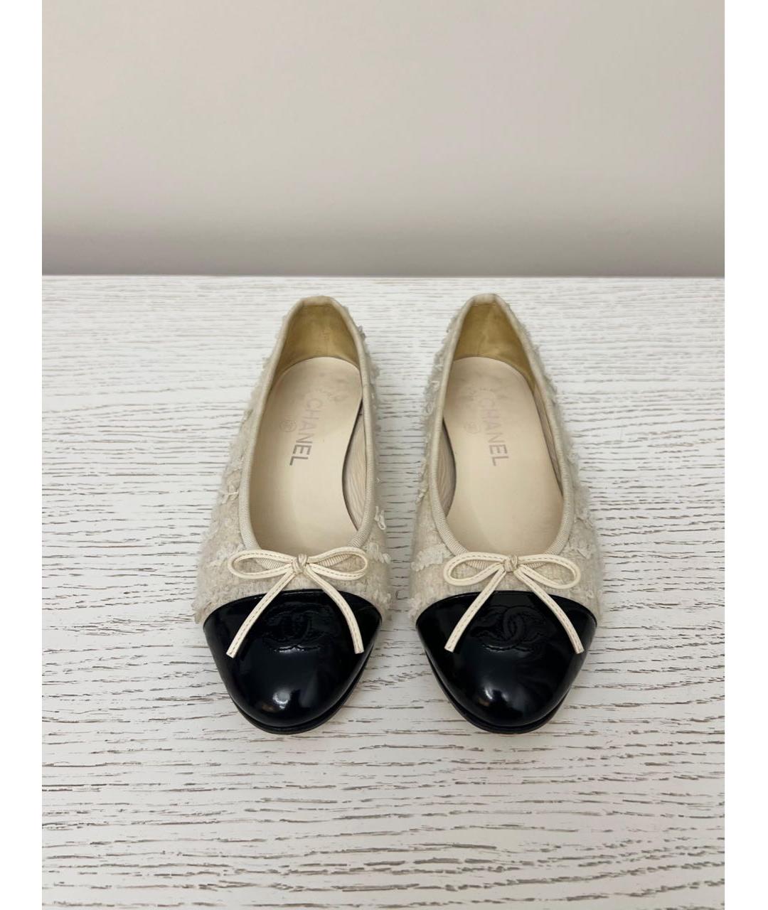 CHANEL Белые кожаные балетки, фото 3