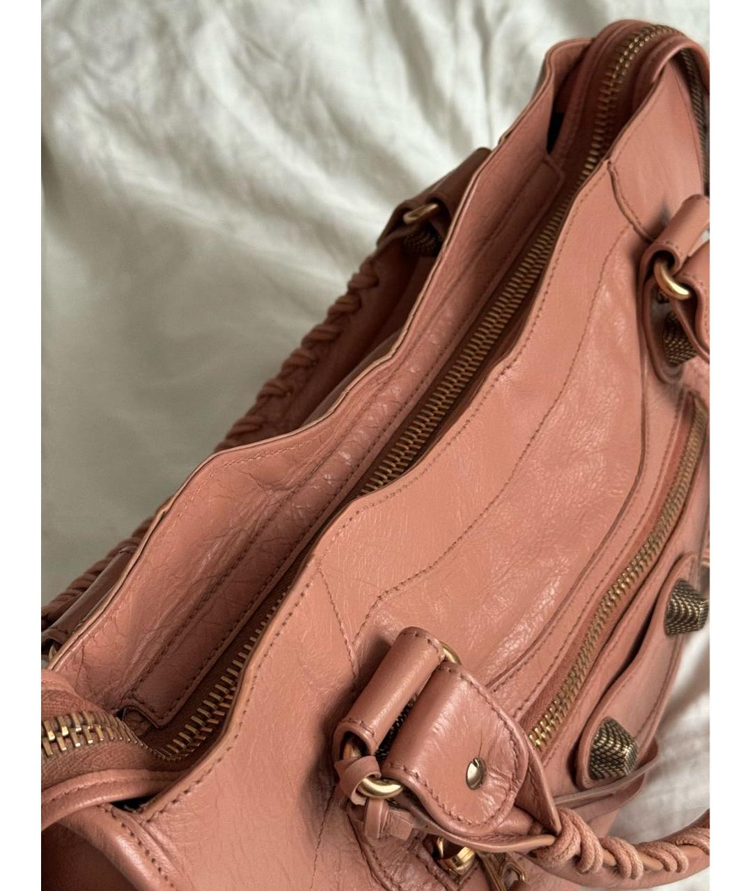 BALENCIAGA Коралловая кожаная сумка с короткими ручками, фото 4