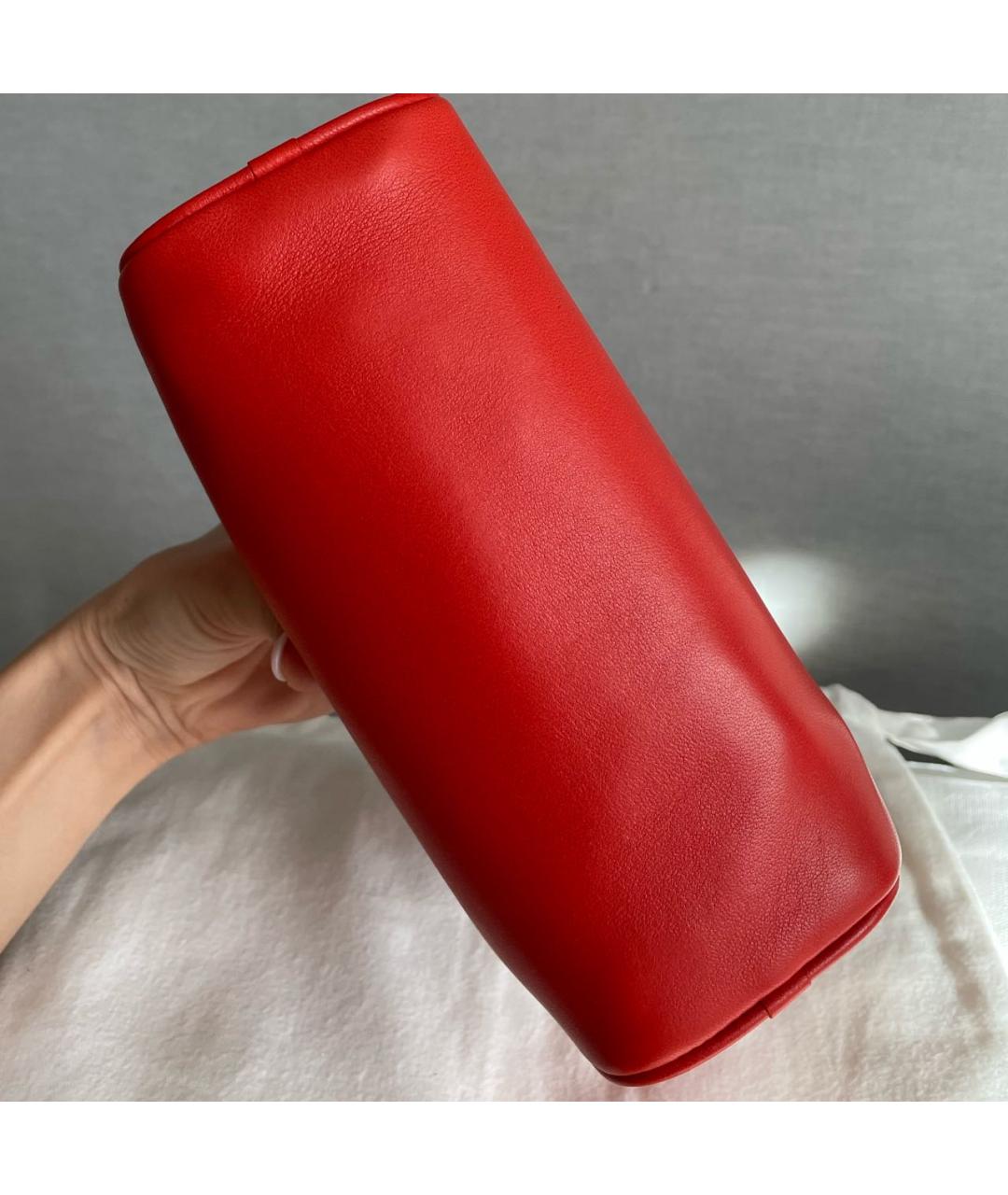 THE ROW Красная кожаная сумка с короткими ручками, фото 5