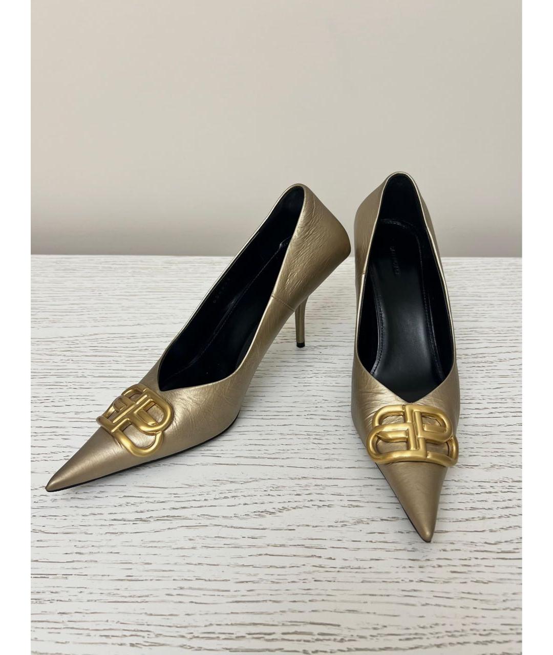 BALENCIAGA Золотые кожаные туфли, фото 3