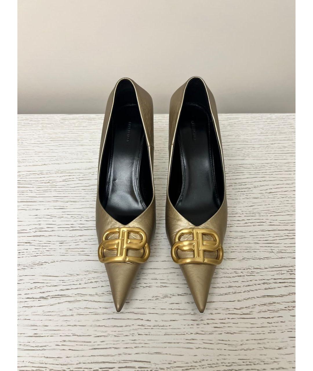 BALENCIAGA Золотые кожаные туфли, фото 2