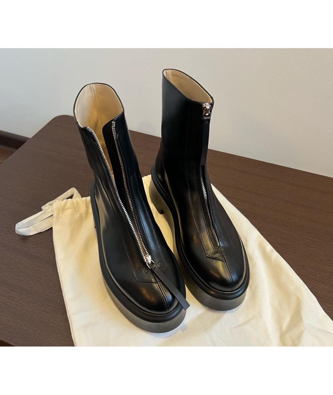 THE ROW Черные кожаные полусапоги, фото 4