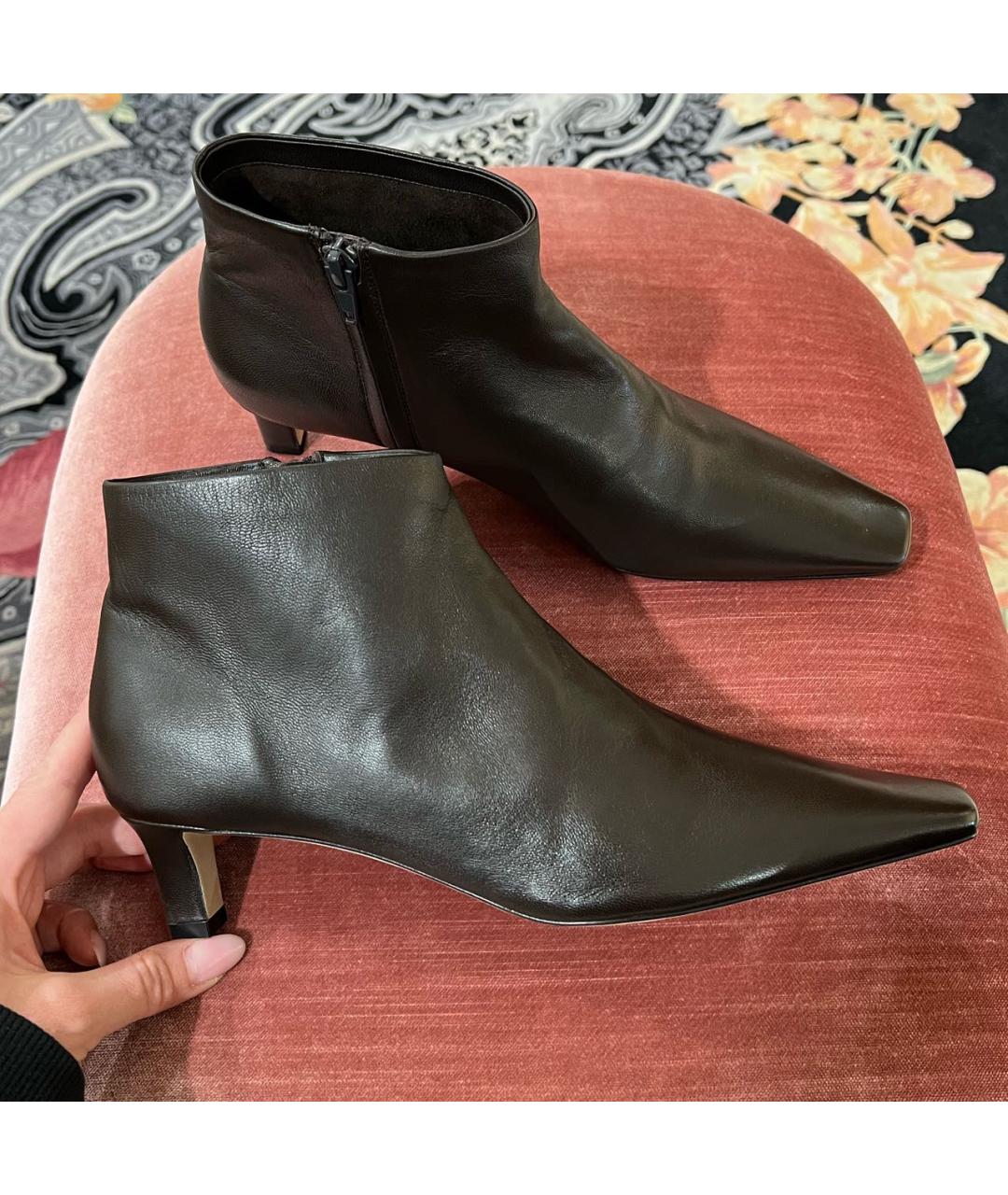 THE ROW Коричневые кожаные ботильоны, фото 7