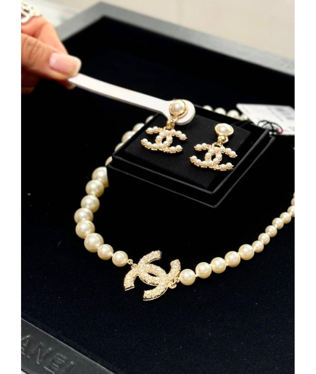 CHANEL Золотые металлические серьги, фото 3