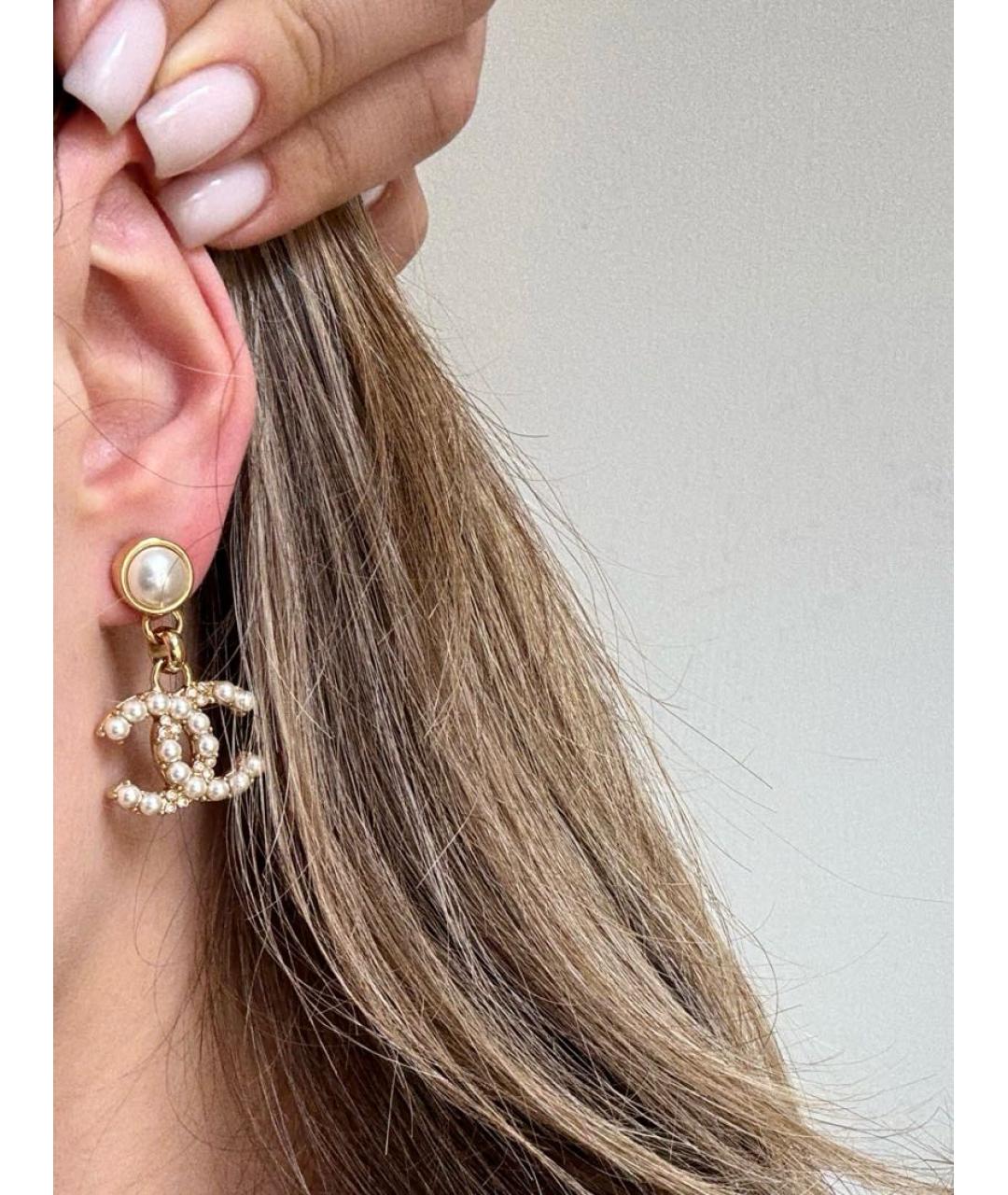 CHANEL Золотые металлические серьги, фото 6