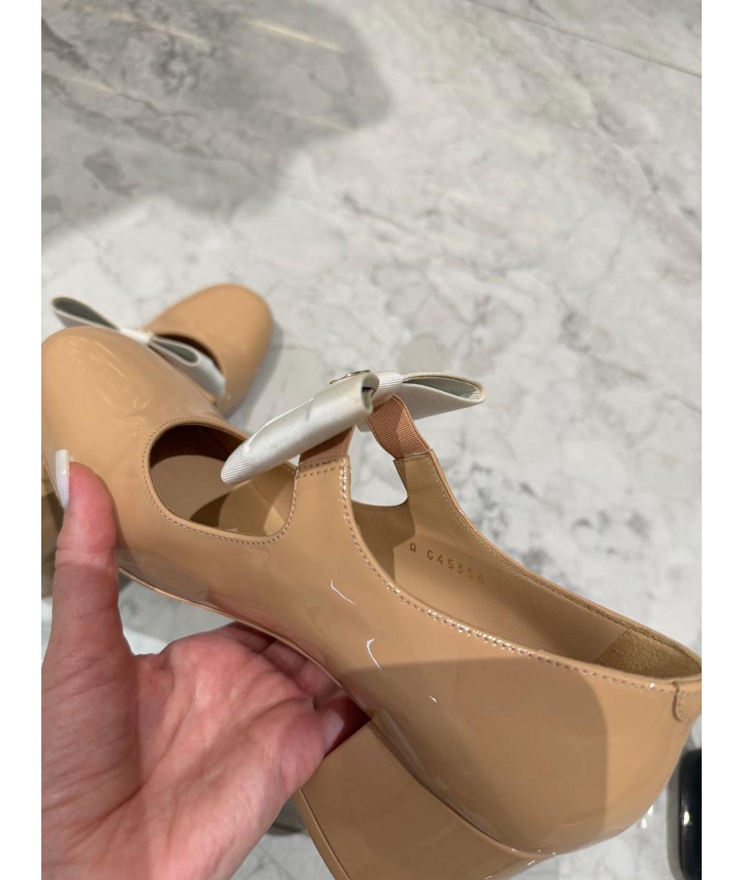 CHANEL Бежевые туфли из лакированной кожи, фото 7