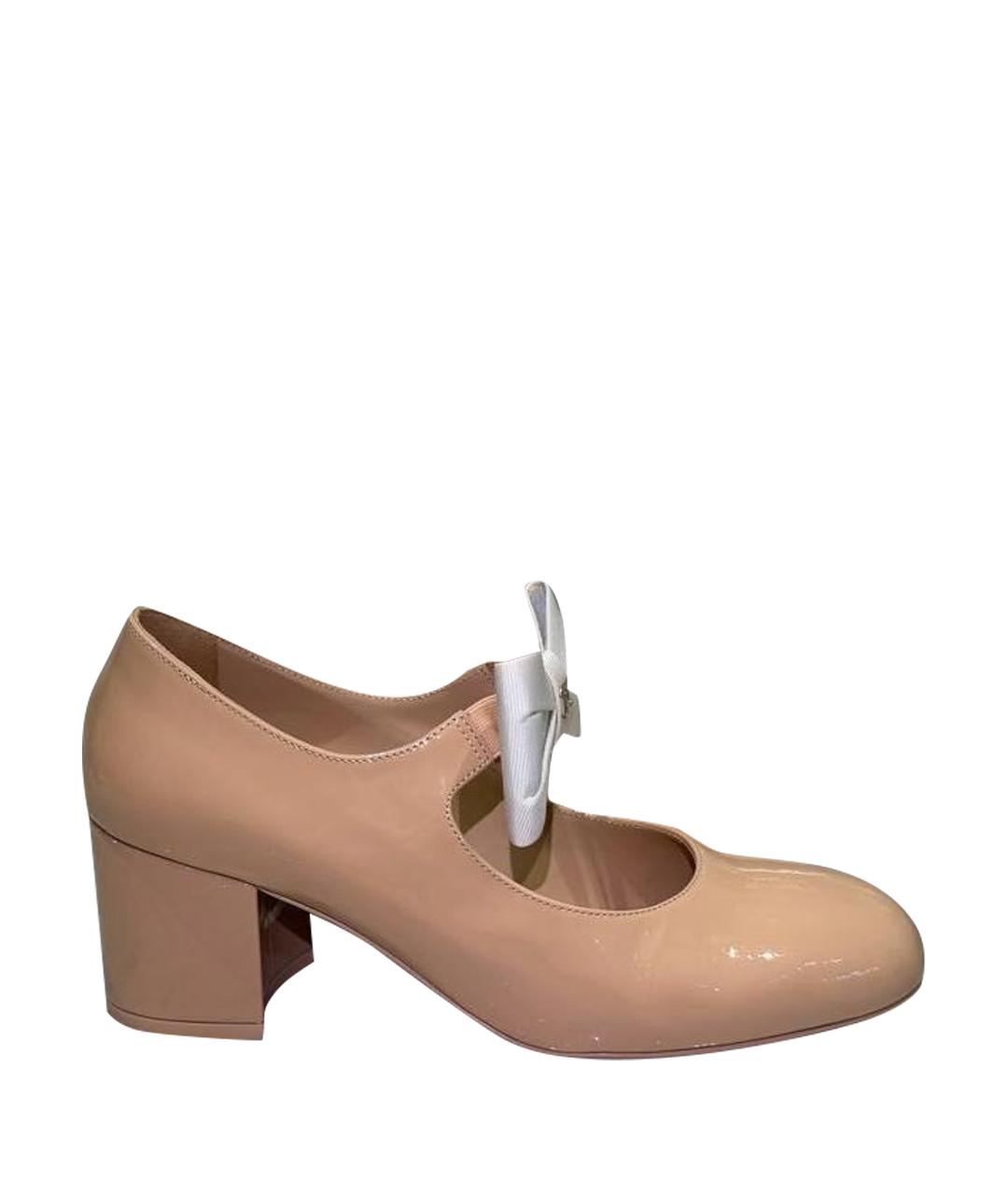 CHANEL Бежевые туфли из лакированной кожи, фото 1