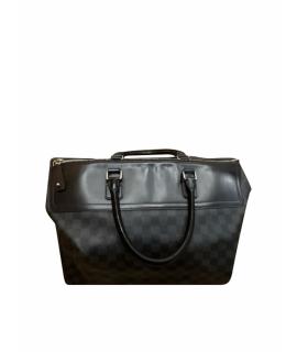 LOUIS VUITTON Дорожная и спортивная сумка