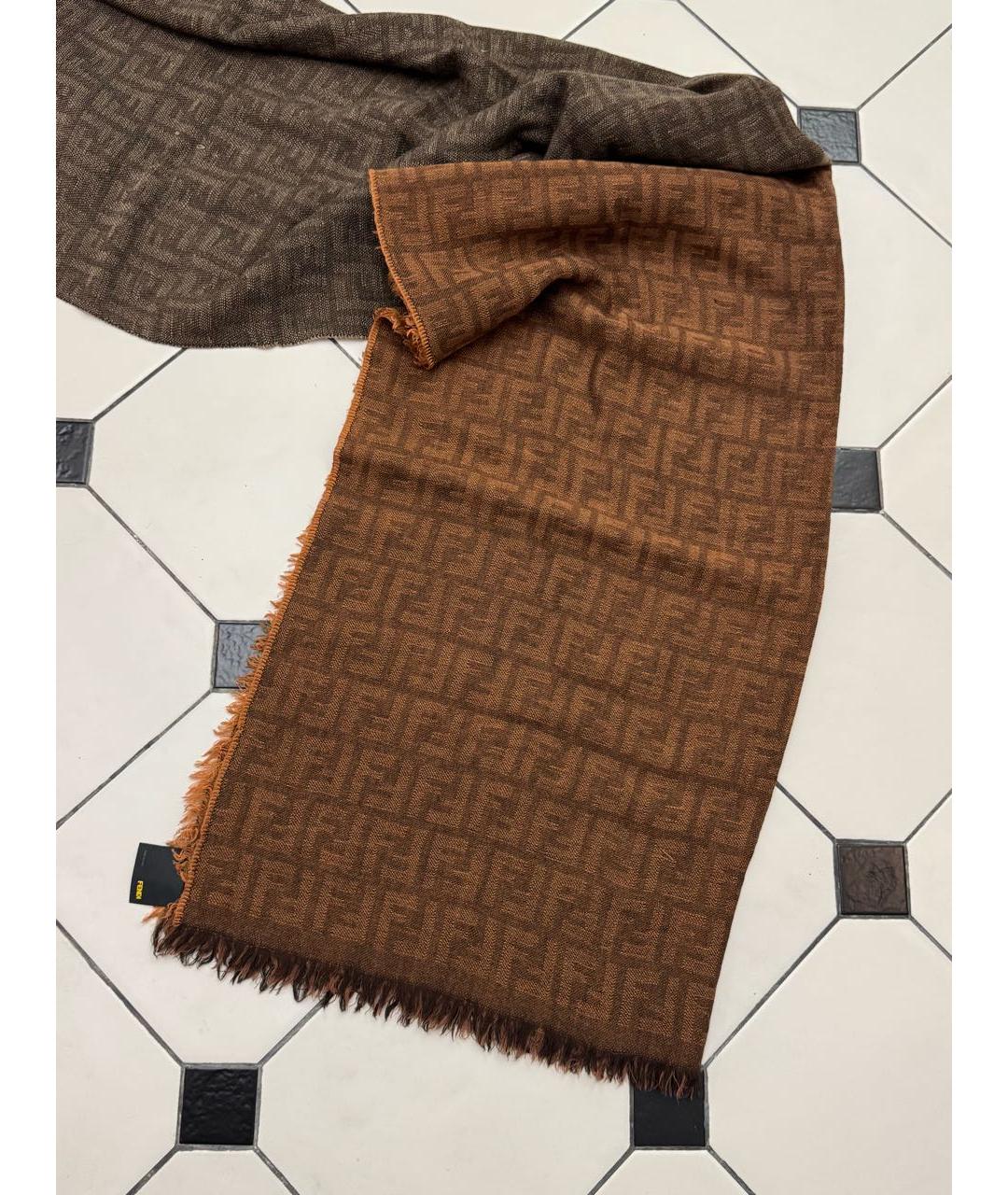FENDI Коричневый шерстяной шарф, фото 4